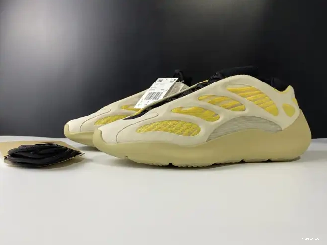 YEEZY V3 700 SRPHYM"G54853 ADIDAS 0507